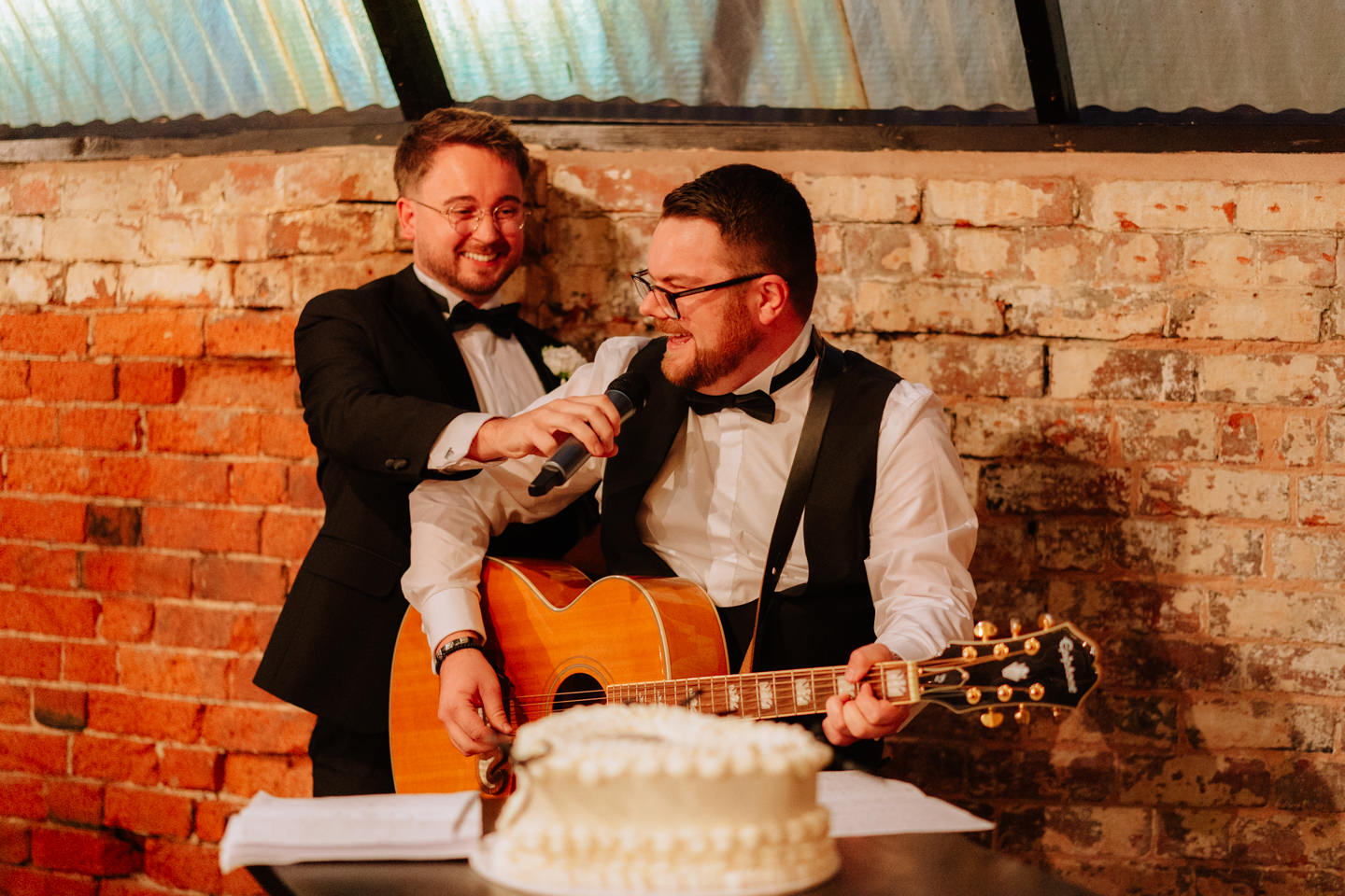 PREVIEWS MILLIE TOM SHACK REVOLUTION WEDDING PHOTOGRAPHY 021 PREVIEWS MILLIE TOM SHACK REVOLUTION WEDDING PHOTOGRAPHY 021